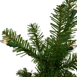 7.5' Pre-Lit Full Northern Pine Artificial Christmas Tree, Clear Lights