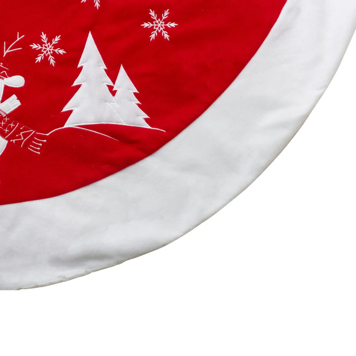 48" Red and White Winter Reindeer Embroidered Christmas Tree Skirt