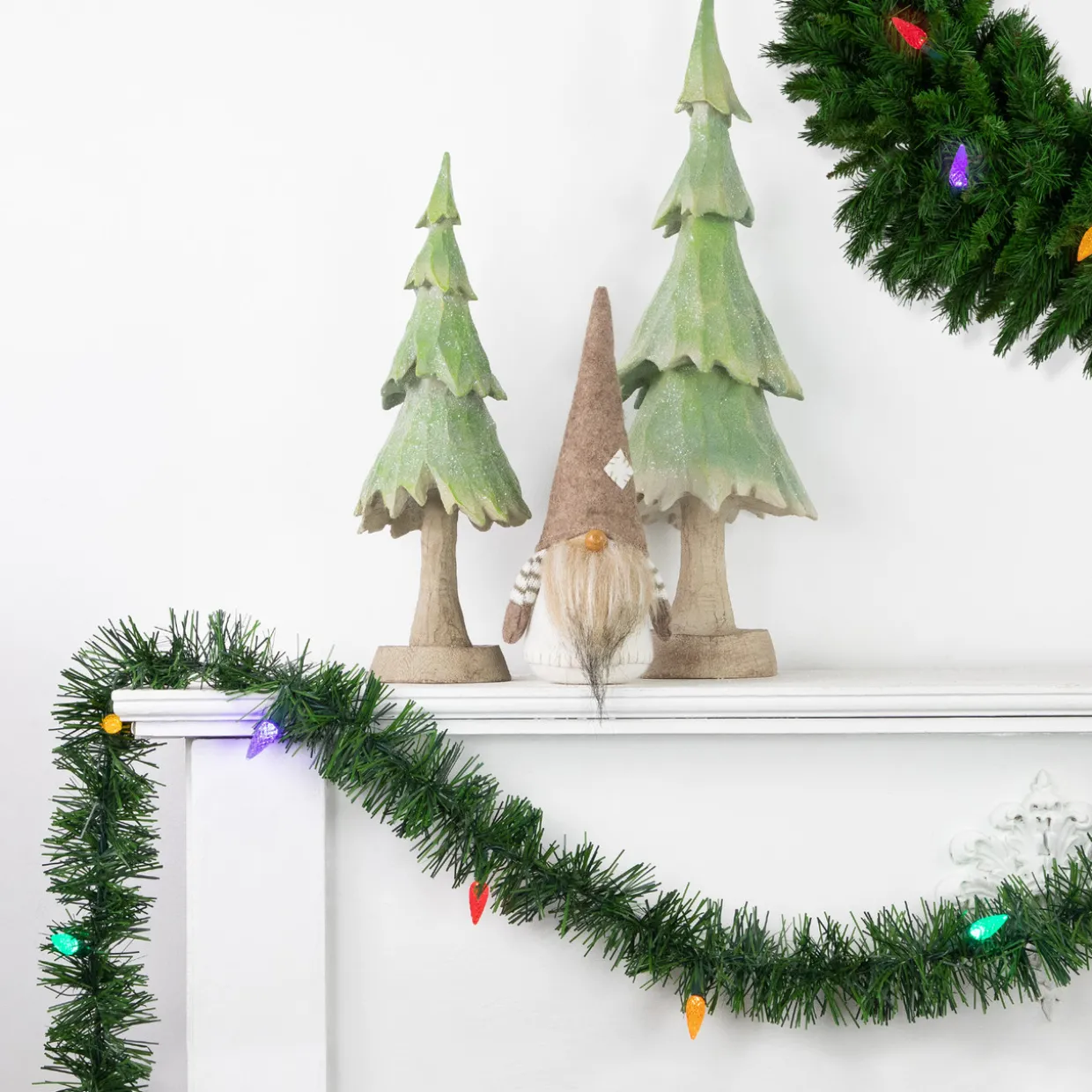 18' x 3" Pre-Lit Pine Artificial Christmas Garland, Multicolor LED Faceted Lights