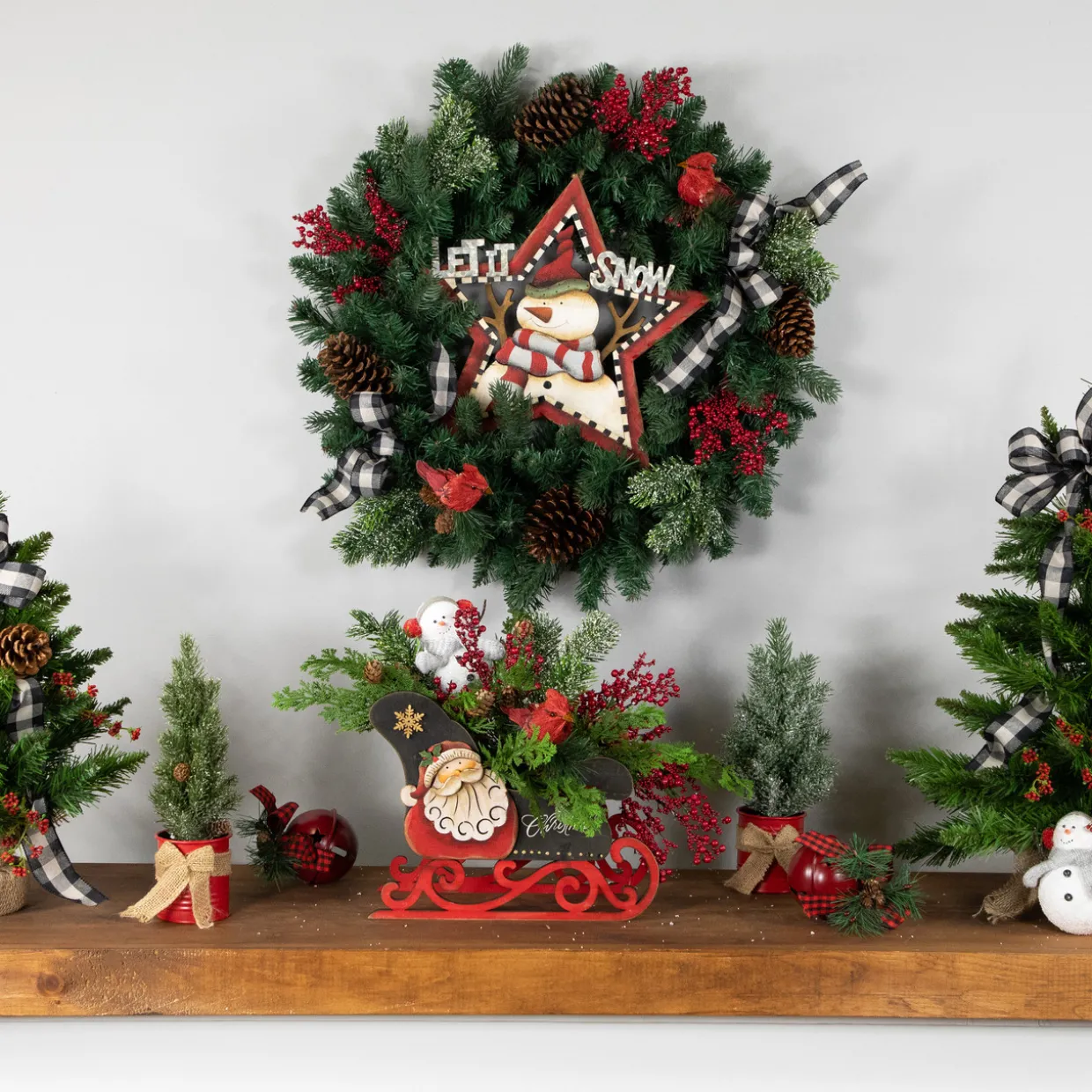 Coniferous Pine Artificial Christmas Wreath, 24-Inch, Unlit