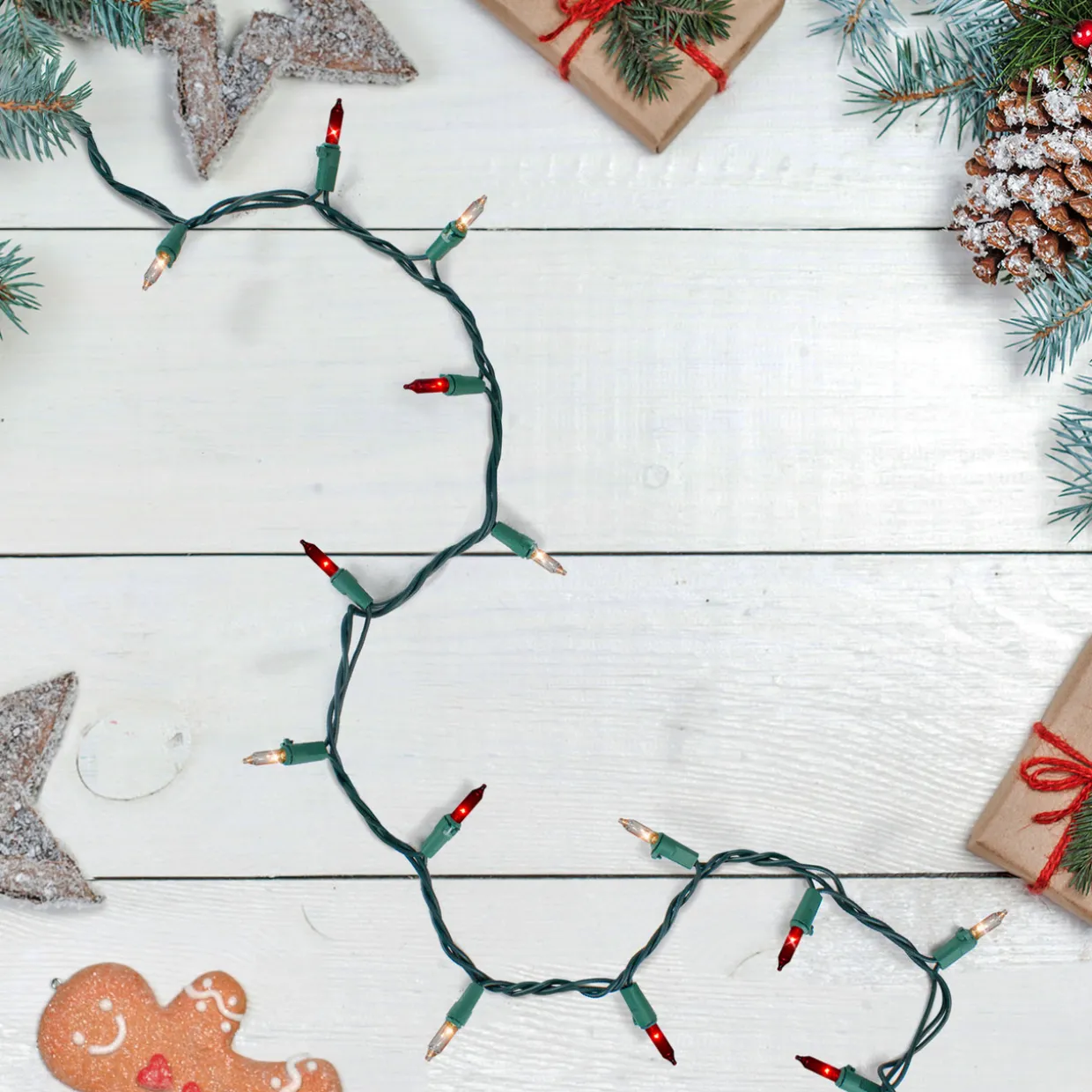 100-Count Red and Clear Mini Christmas Light Set, 20.25ft Green Wire