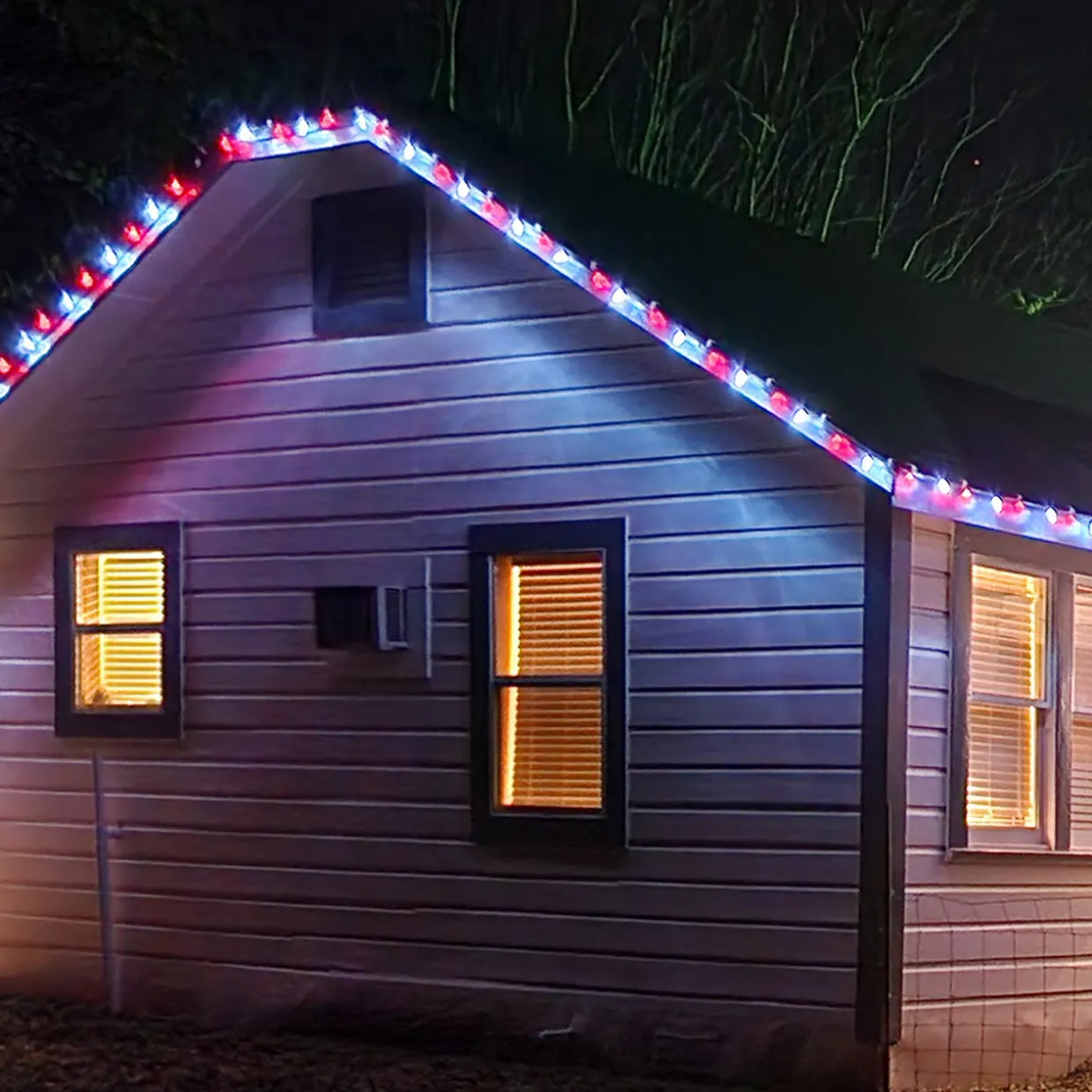 100-Count Red and Pure White Faceted LED C9 Christmas Lights, 66ft Green Wire