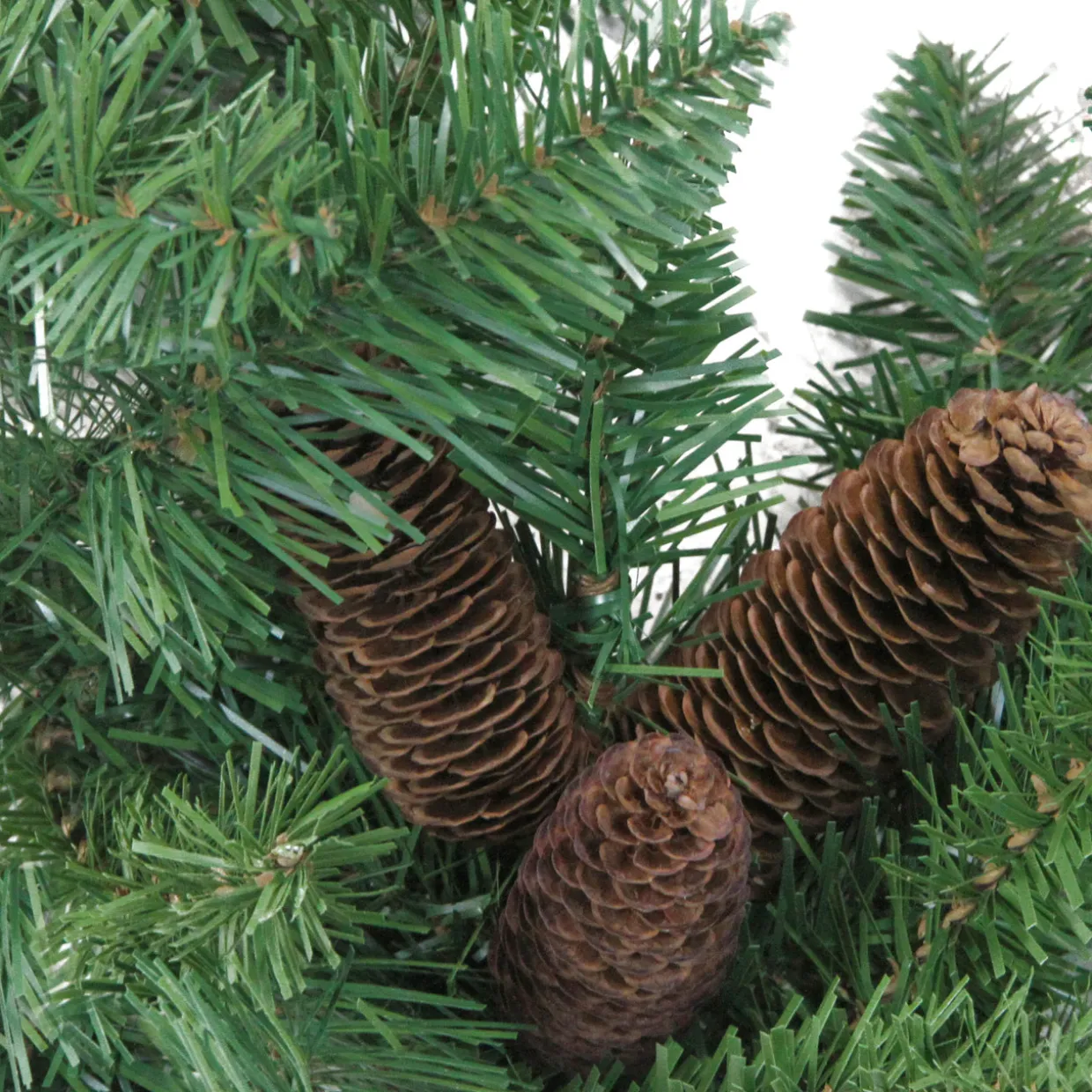 Dakota Red Pine Commercial Artificial Christmas Wreath - 5' - Unlit