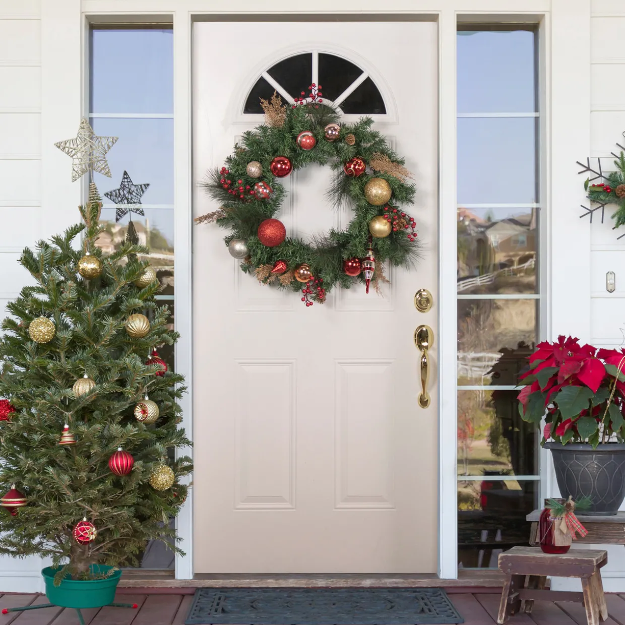 Green Mixed Foliage and Ornaments Artificial Christmas Wreath - 30" - Unlit