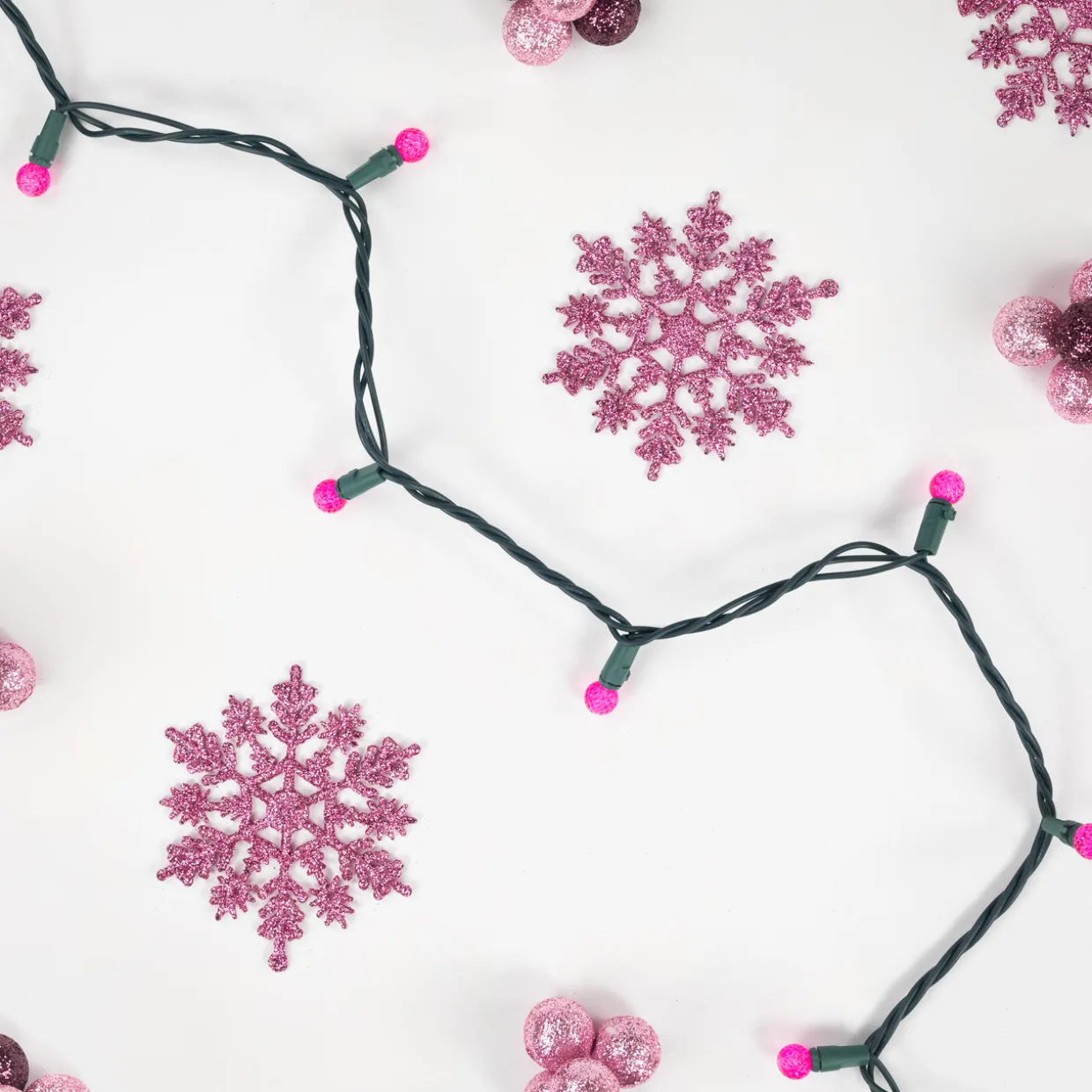 LED G12 Berry Christmas Lights - Pink - 16' Green Wire - 50 ct