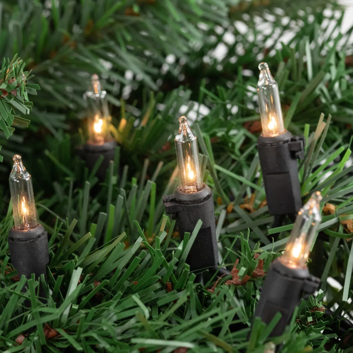 Mini Christmas String Light Set - Clear - 20.25' Black Wire - 100ct