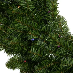 Pre-Lit Battery Operated Canadian Pine Christmas Wreath - 30