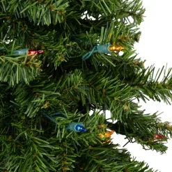 Pre-Lit Canadian Pine Artificial Christmas Wreath - 36