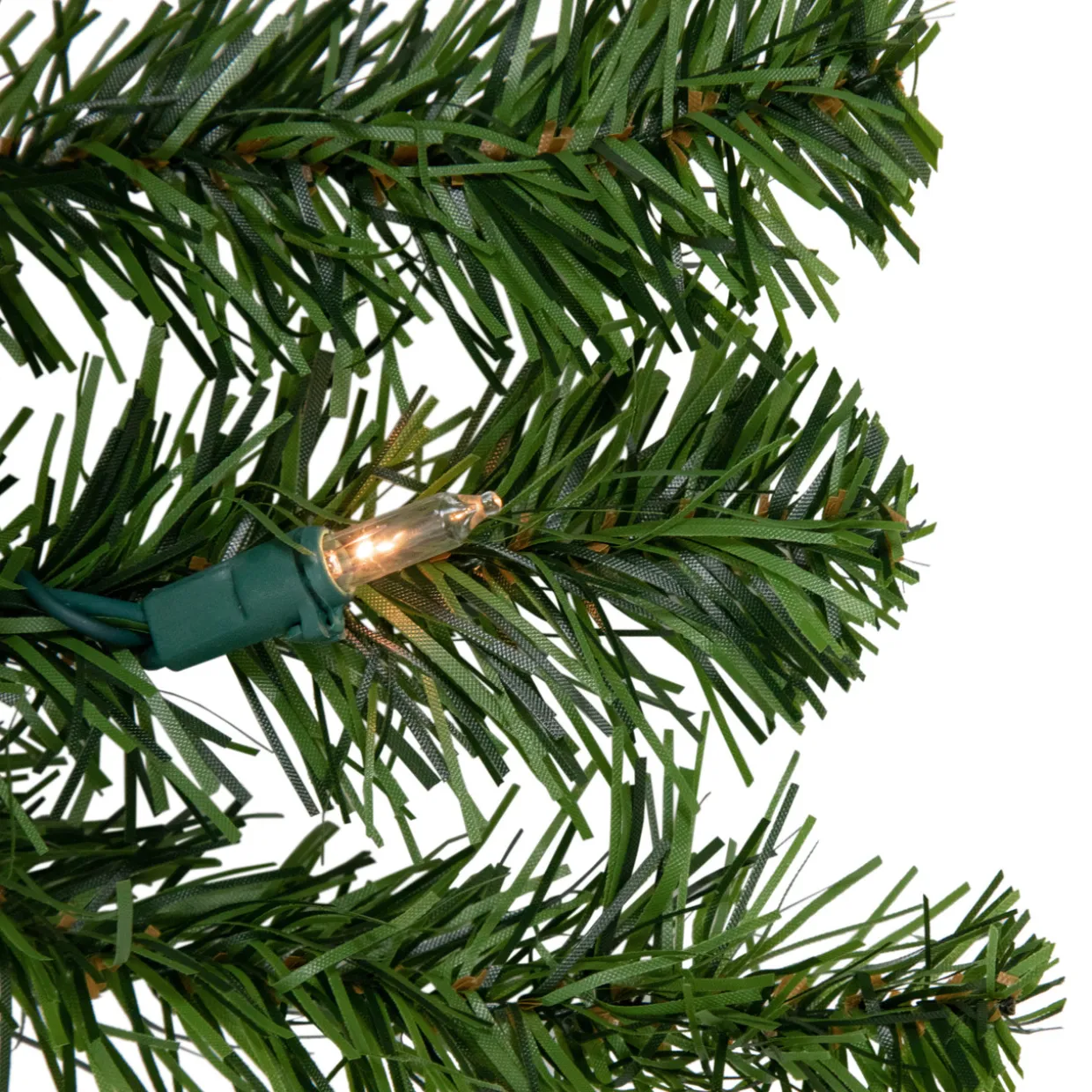 Pre-Lit Canadian Pine Artificial Christmas Wreath - 48" - Clear Lights