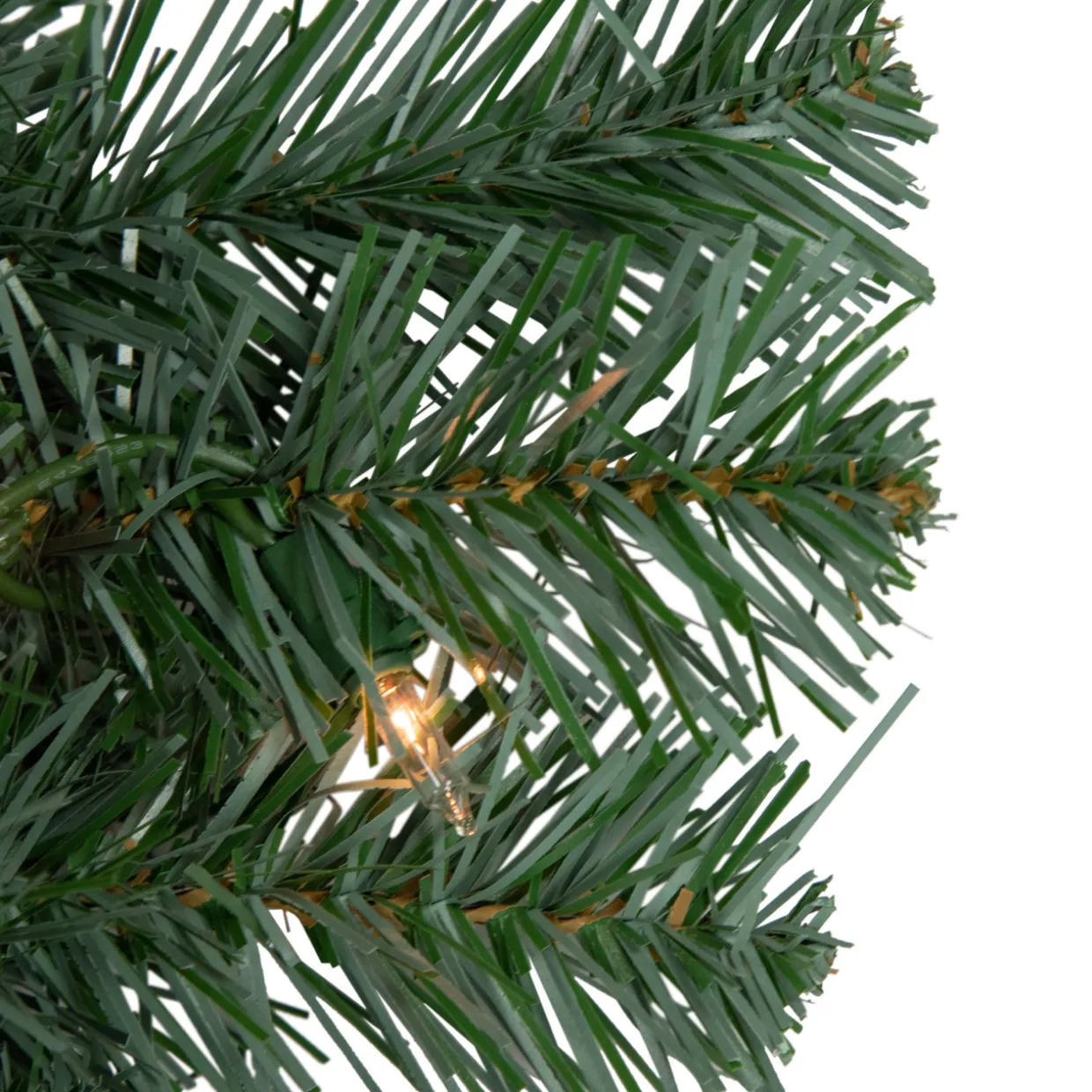 Pre-lit Colorado Blue Spruce Artificial Christmas Wreath, 24-Inch, Clear Lights