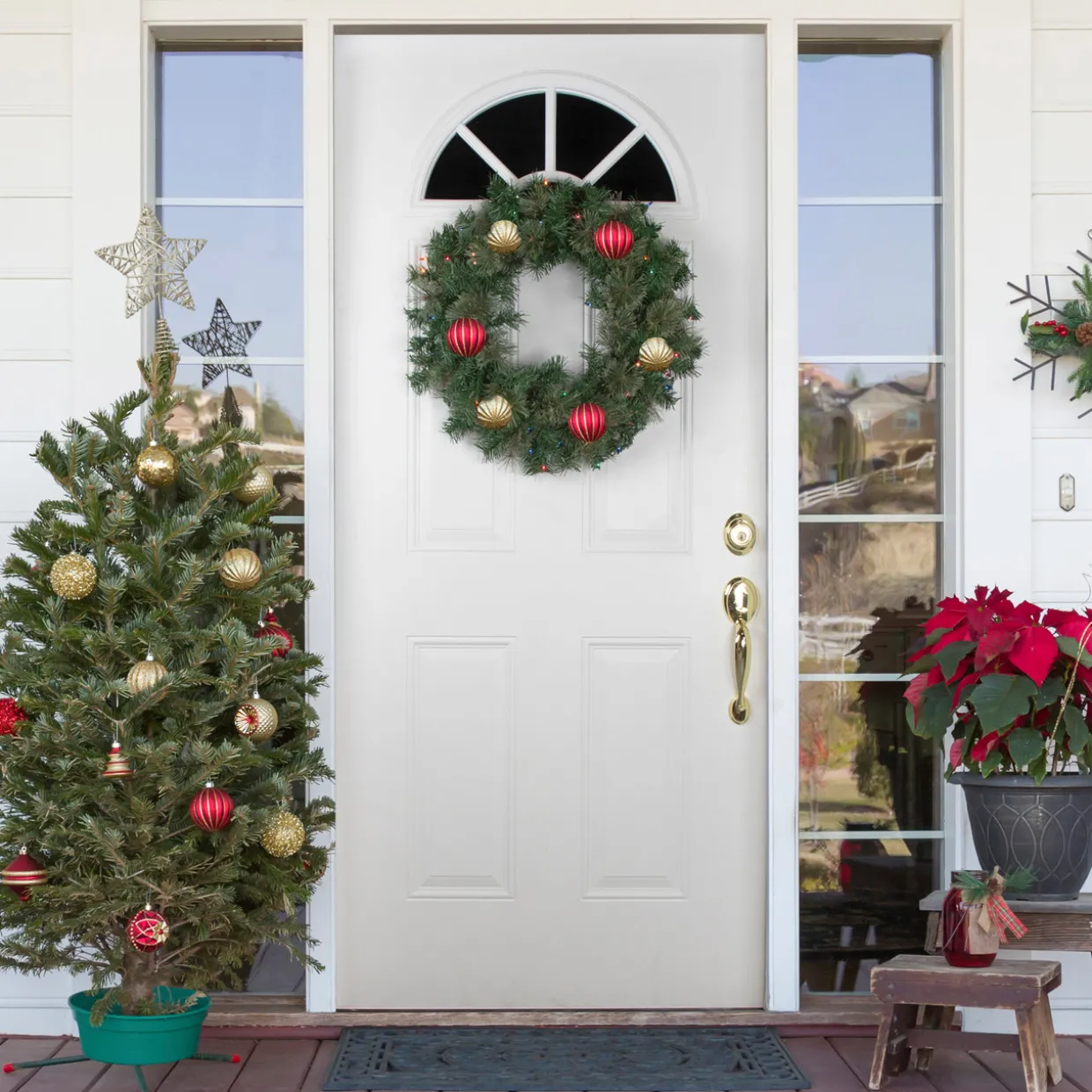 Pre-Lit Oregon Cashmere Pine Artificial Christmas Wreath, 24-Inch, Multi Lights