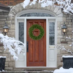 Pre-Lit Rockwood Pine Artificial Christmas Wreath - 24" - Clear Lights