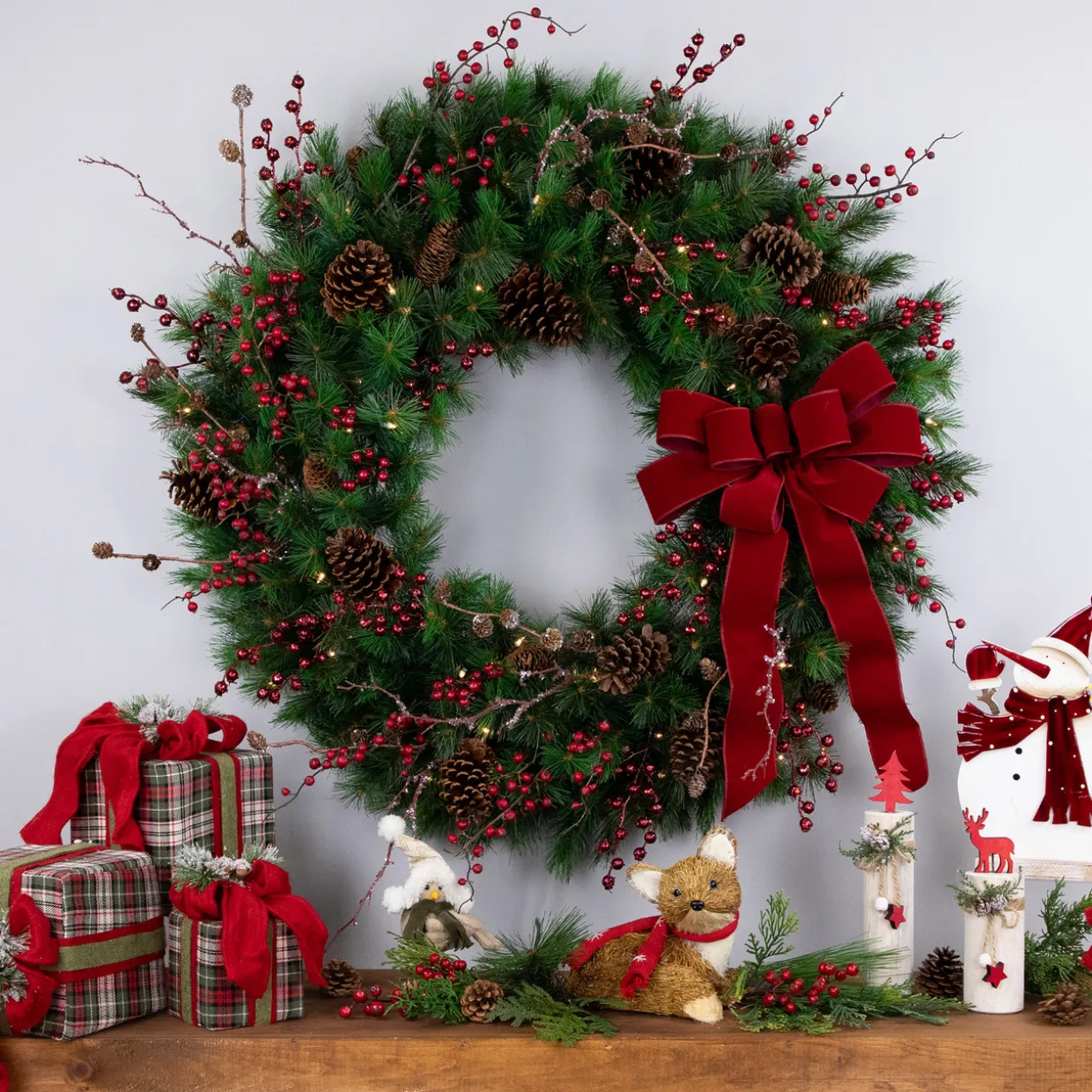 Pre-lit Royal Oregon Pine Artificial Christmas Wreath - 36" - Clear Lights