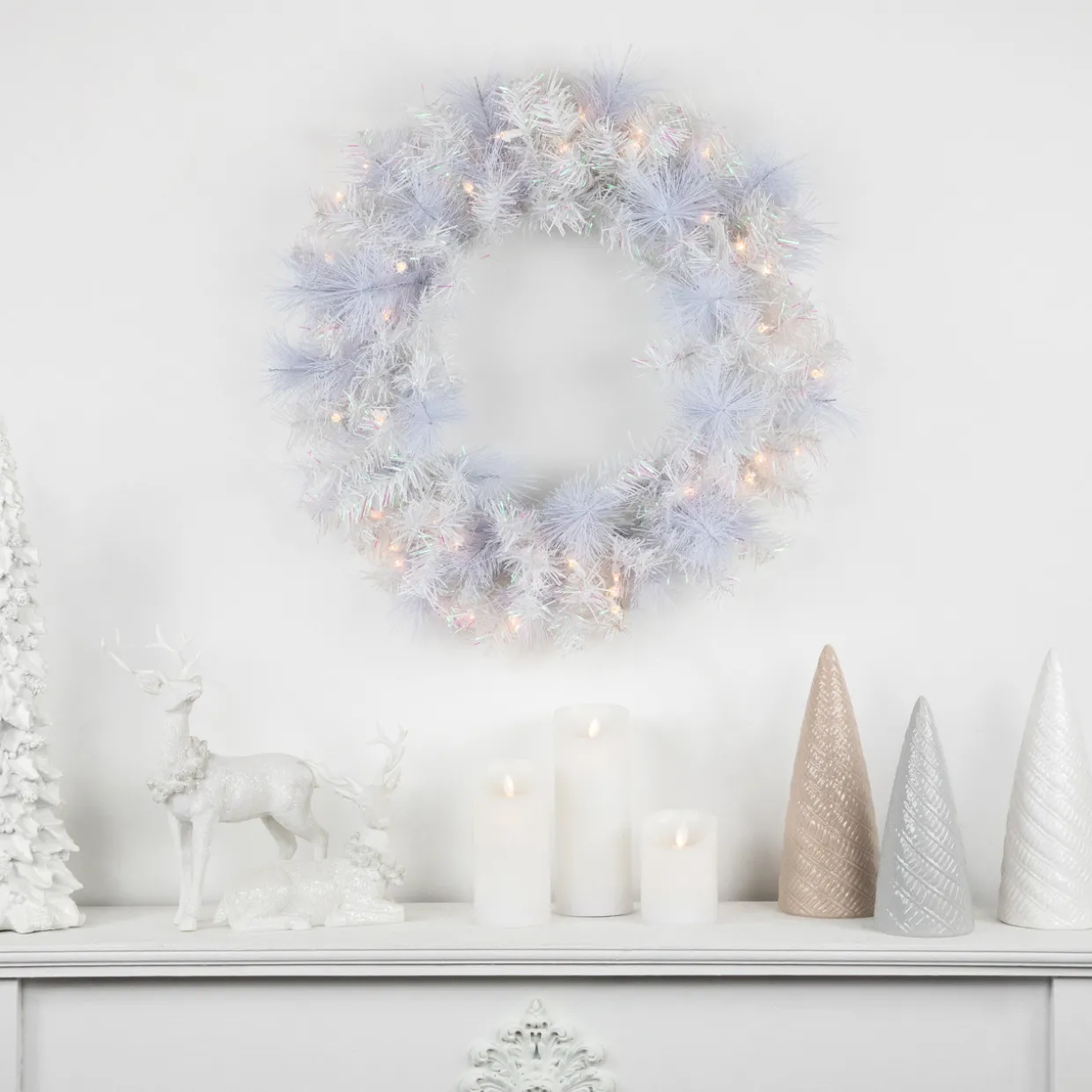 Pre-Lit Vermont White Pine Artificial Christmas Wreath, 24-Inch, Clear Lights